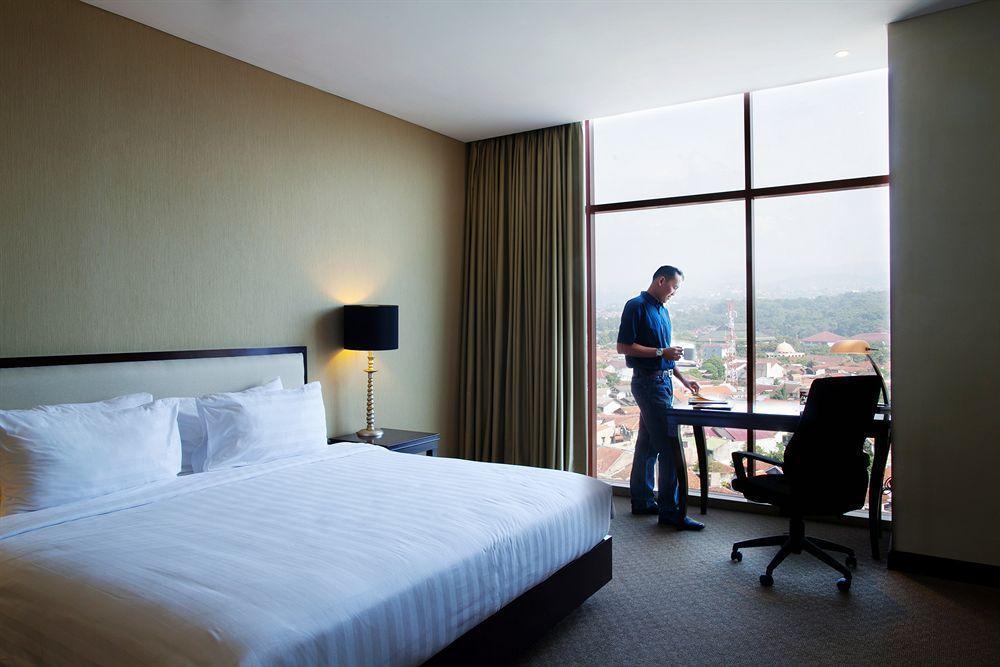 Prime Park Hotel Bandung Esterno foto